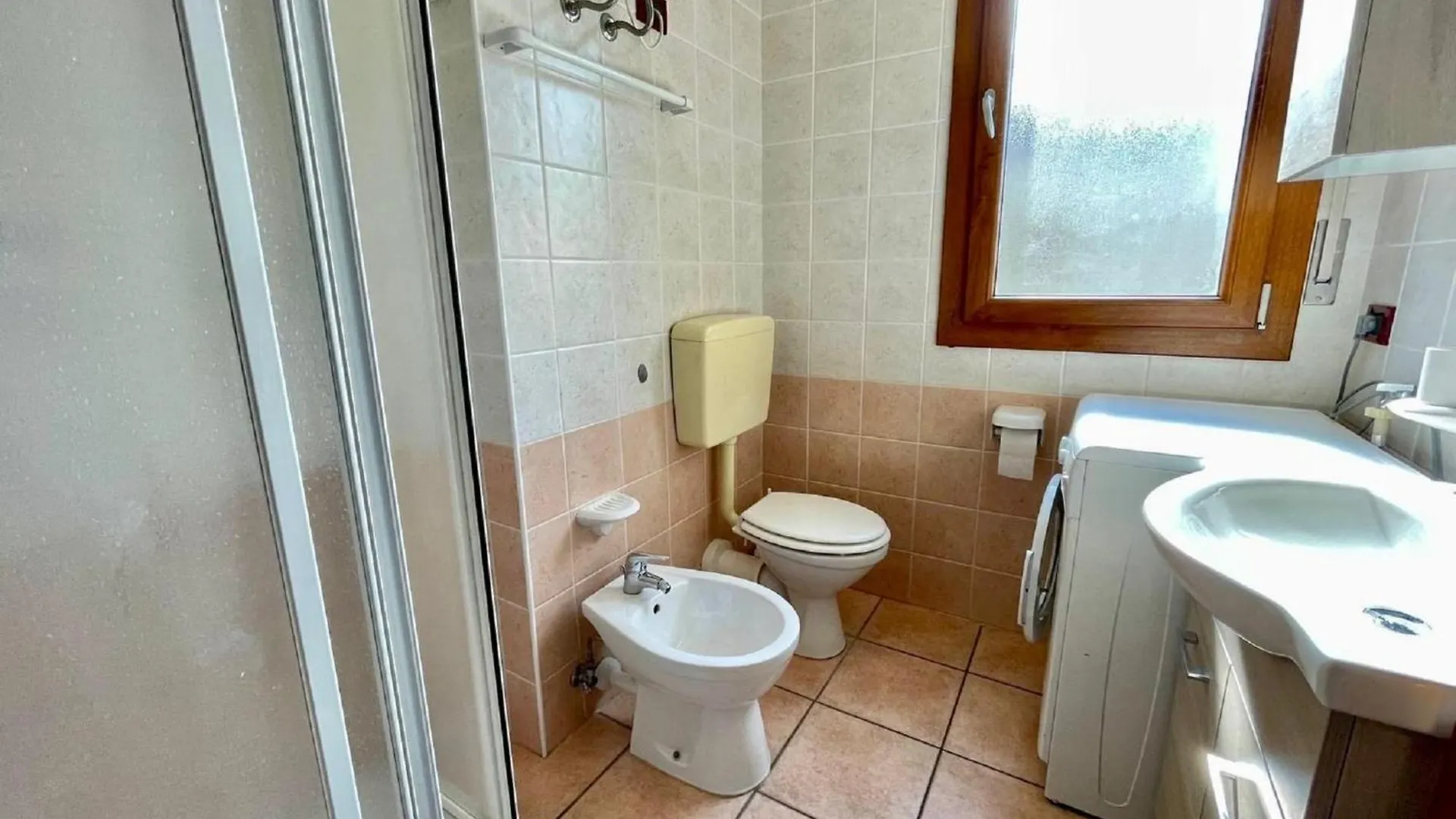 Spacious Apartment In Caorle With Shared Pool La Fagiana İtalya