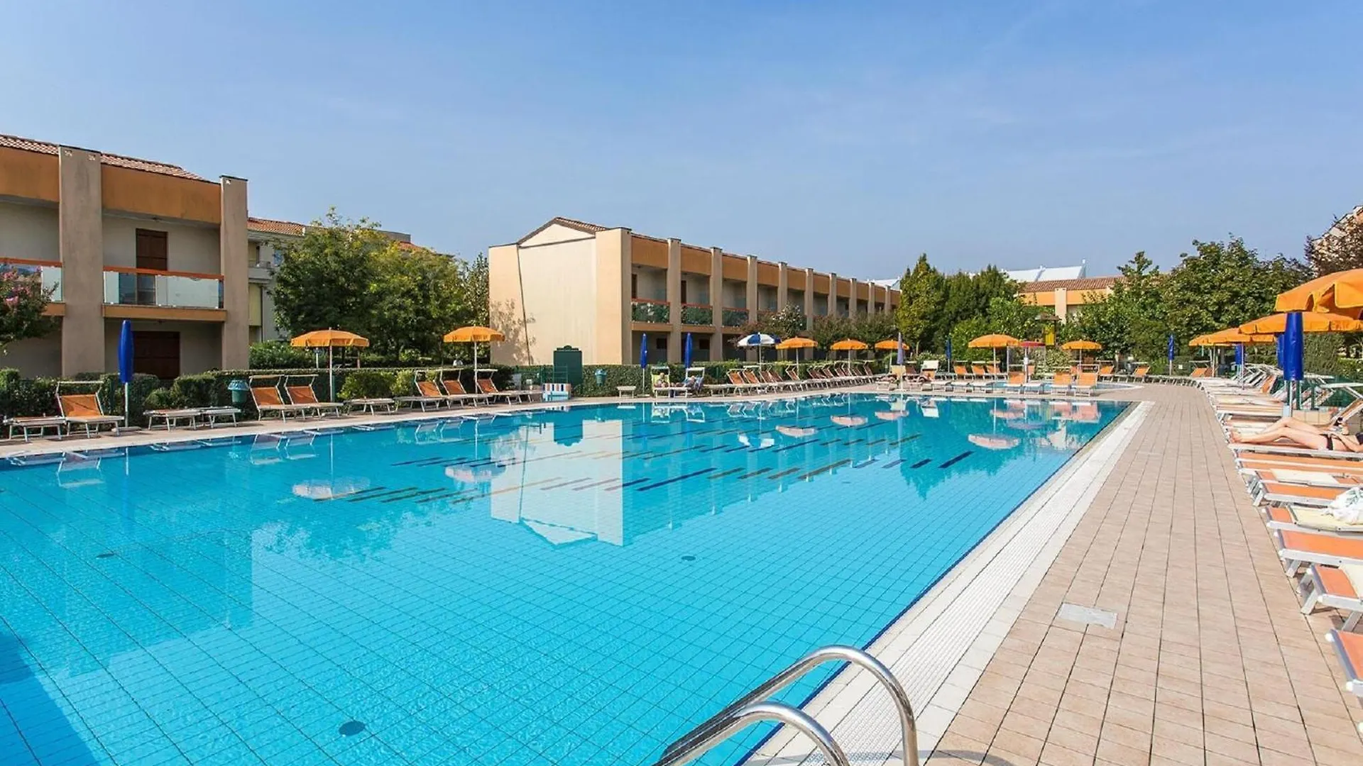 Spacious Apartment In Caorle With Shared Pool La Fagiana